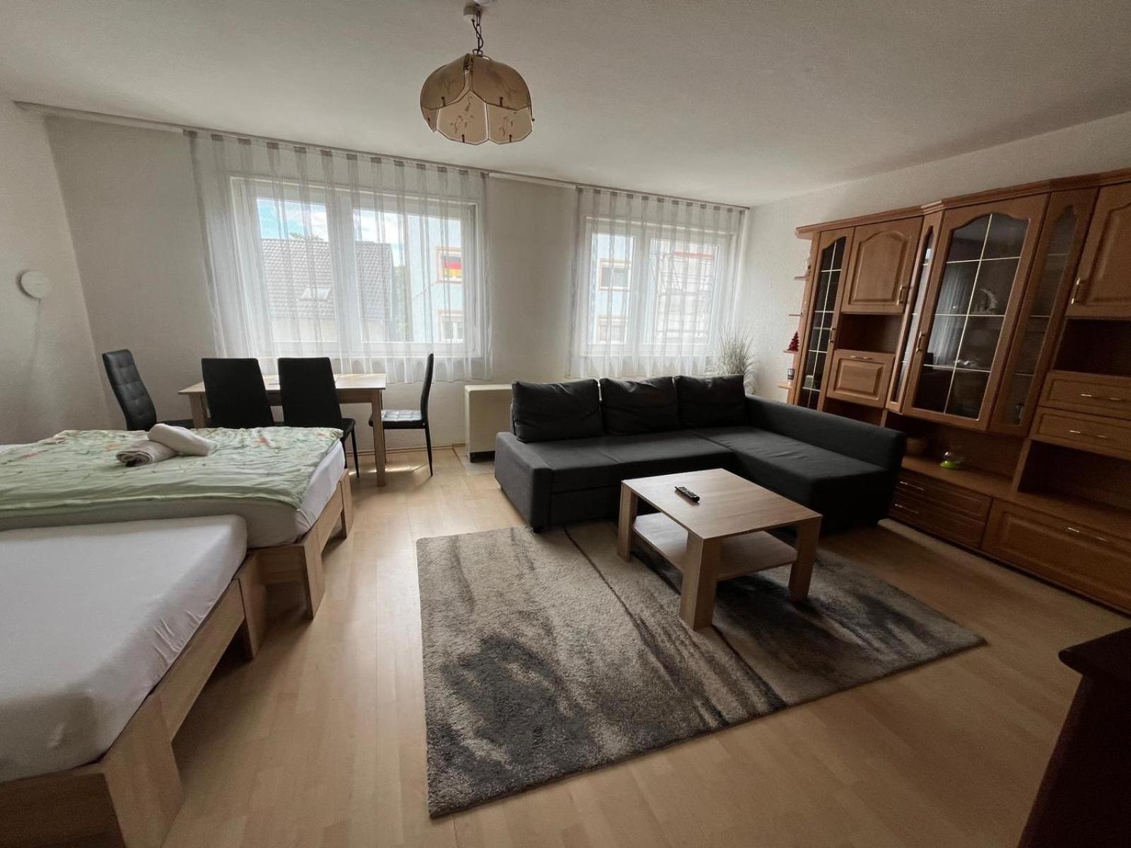 Schoene Ferienwohnung In Saarbruecken Exterior photo